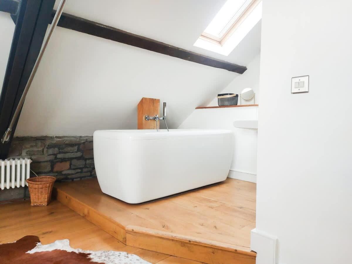 Converted Factory Loft Apartment 布里斯托 外观 照片