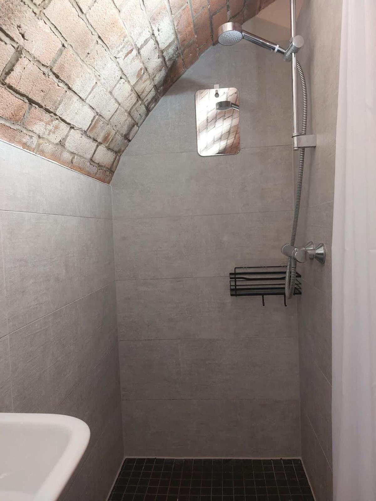 Converted Factory Loft Apartment 布里斯托 外观 照片