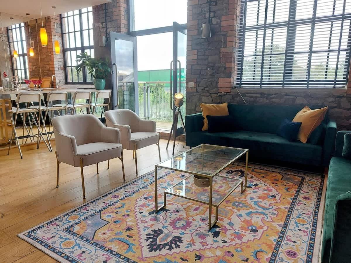 Converted Factory Loft Apartment 布里斯托 外观 照片