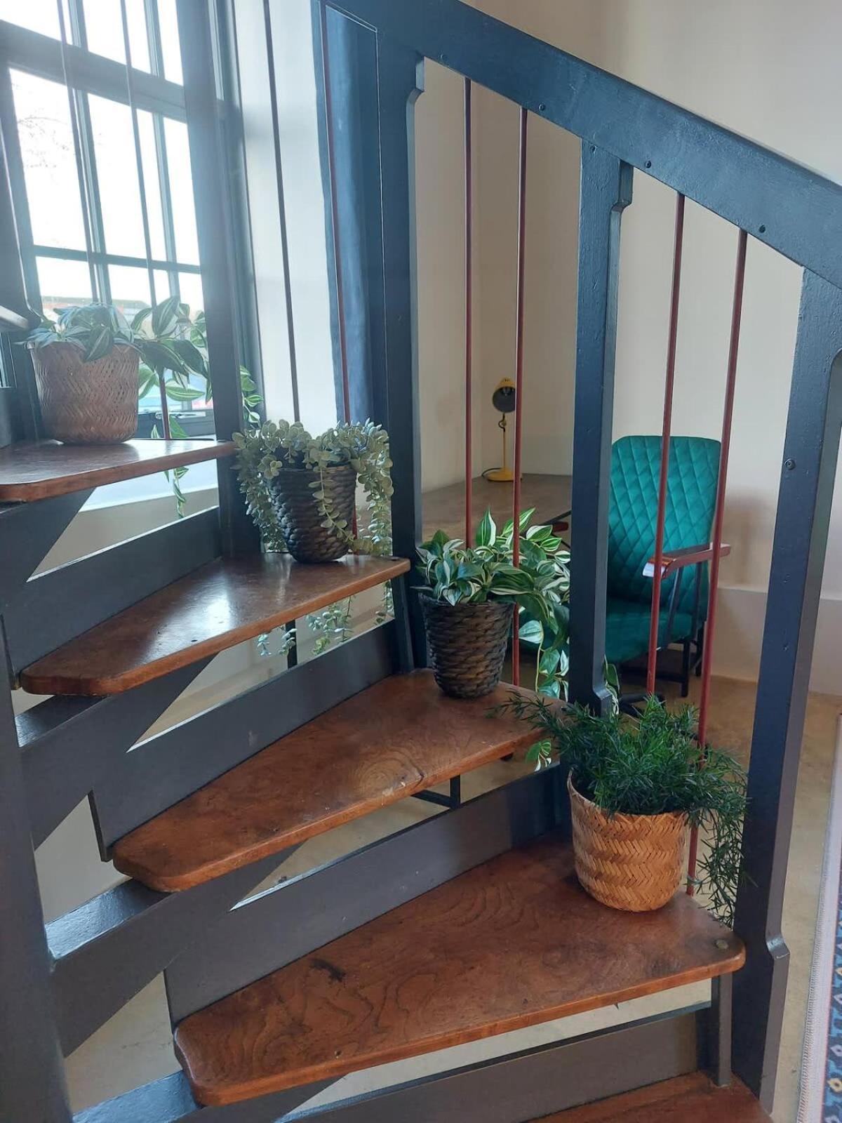Converted Factory Loft Apartment 布里斯托 外观 照片